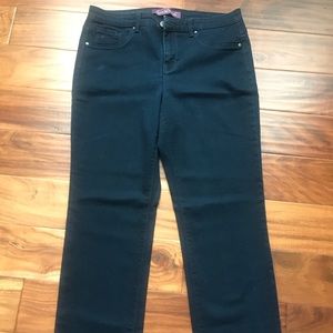 New Gloria Vanderbilt straight-leg jeans - Sz 10
